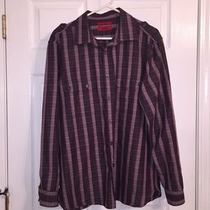 ALFANI Men’s long sleeved button up shirt XL.